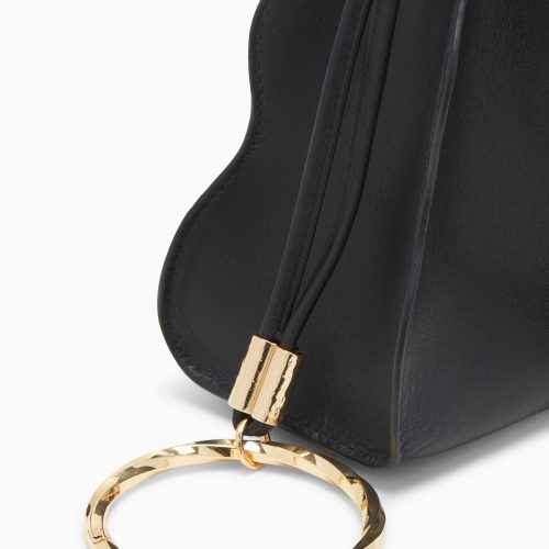 FA241116 AdriaPleatedWavePochette Noir c web