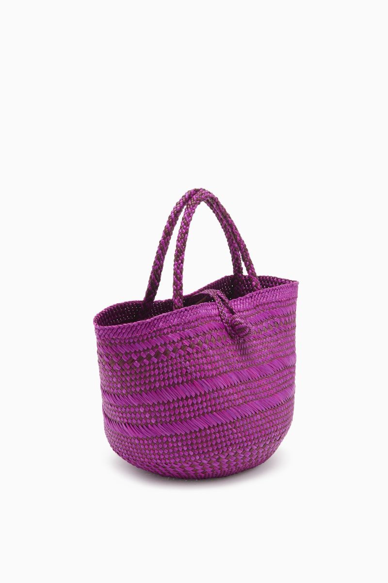 PF241119 MARTASMALLTOTE RUBY b r web