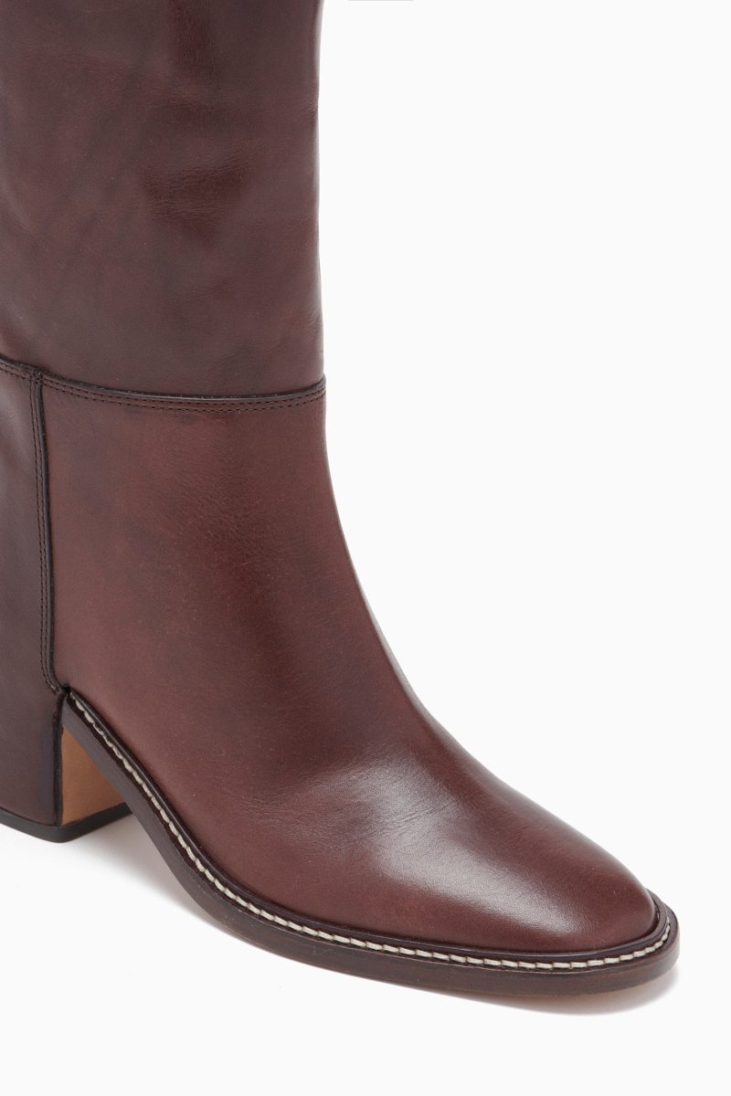 UJ42052A ELENARIDINGBOOT CHOCOLATE c r web