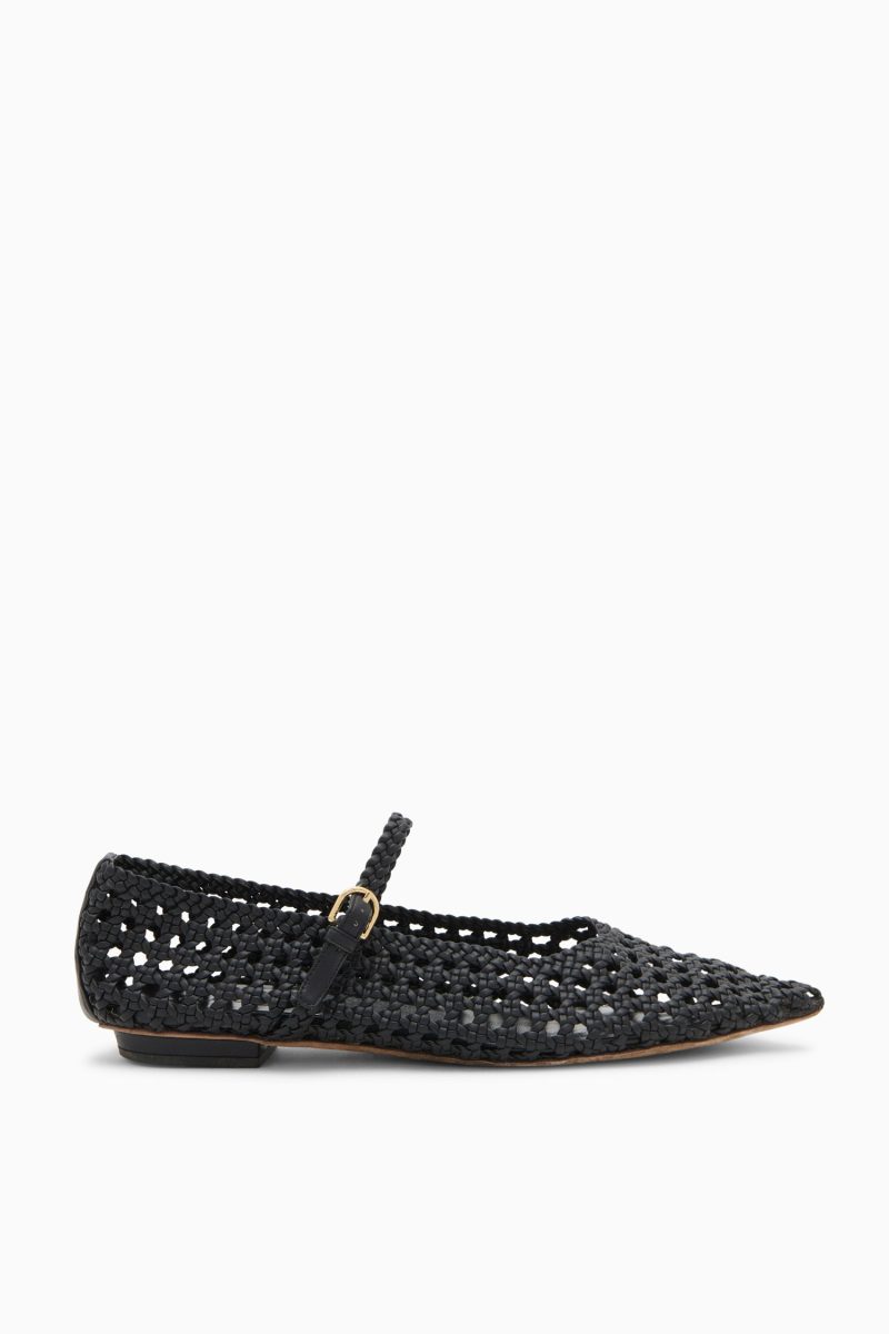 UJ430101A GRACIE POINTY TOE FLAT NOIR a web