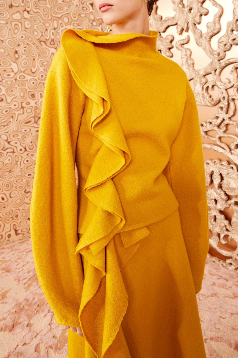 ULLA JOHNSON Corinna Pullover TURMERIC 02 ALT